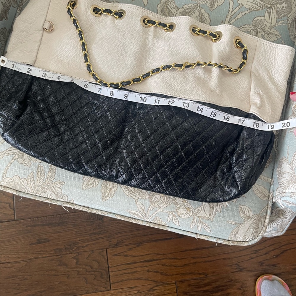 Two-Tone Black and Cream Shoulder Tote Bag Large - Picture 5 of 12